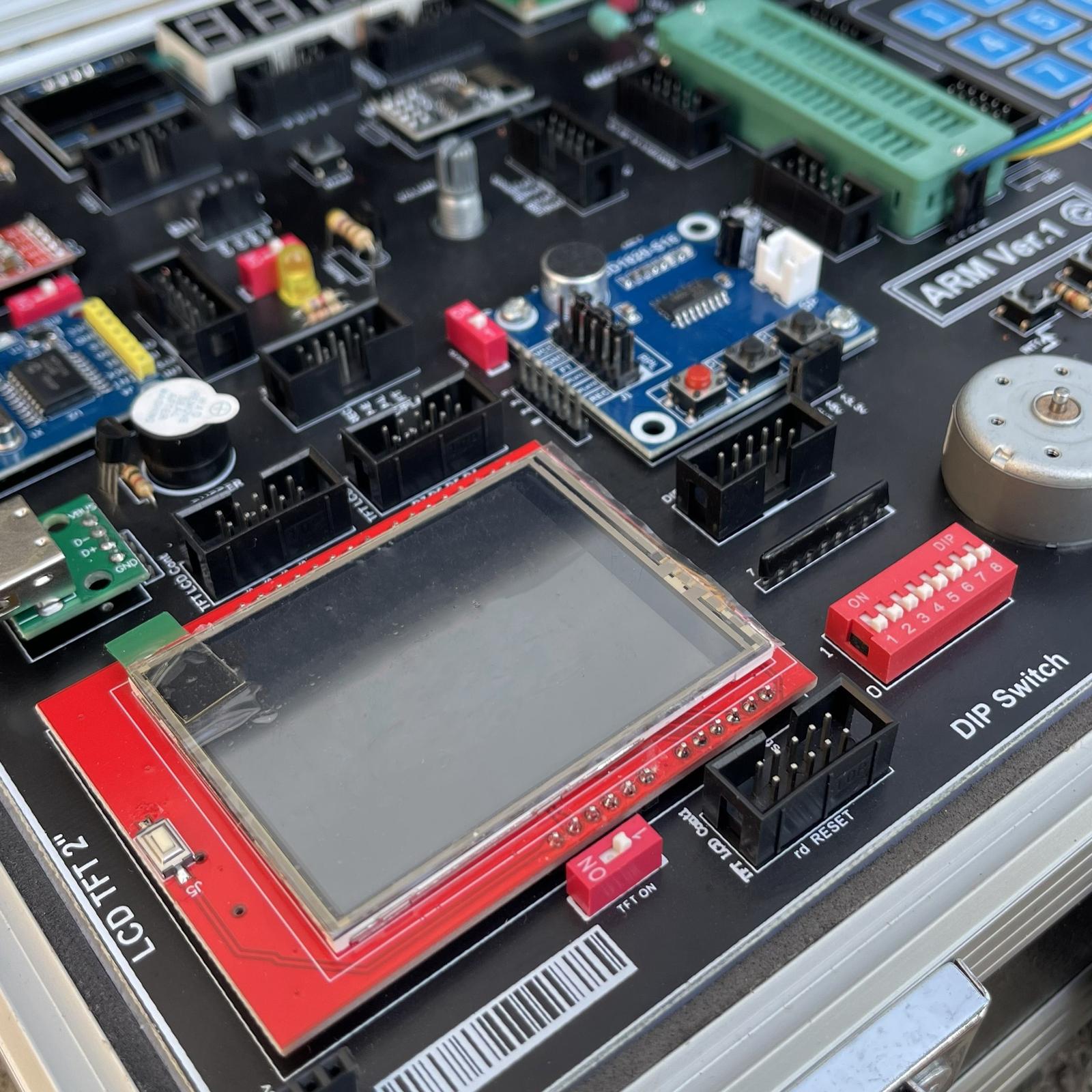 بسته آموزشی میکروکنترلر AVR و ATmega32